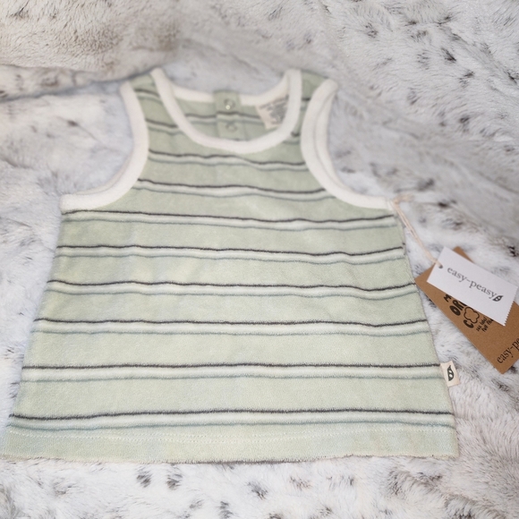 Easy-peasy's Terry Cloth Tank Top and short set. - Picture 7 of 12